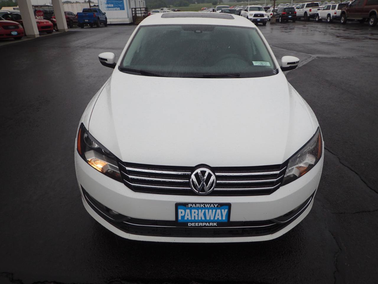 Used 2015 Volkswagen Passat 1.8T SE FWD image 8