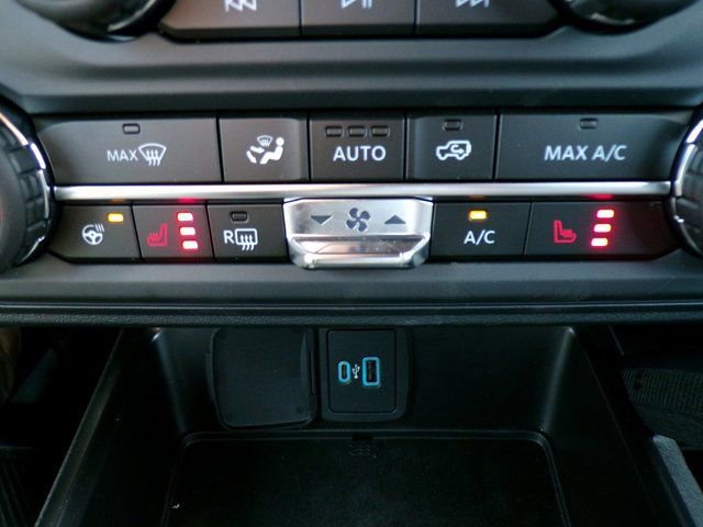 New 2025 Ford Bronco Badlands image 19