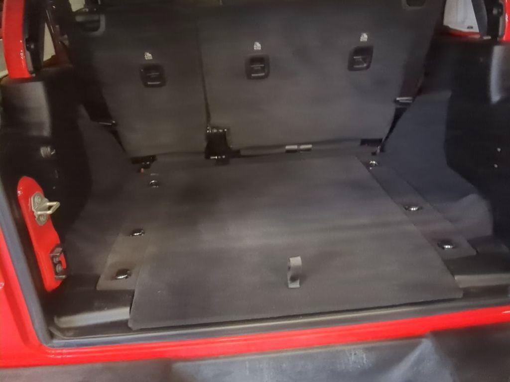 Used 2023 Jeep Wrangler Unlimited Sport AWD/4WD image 17