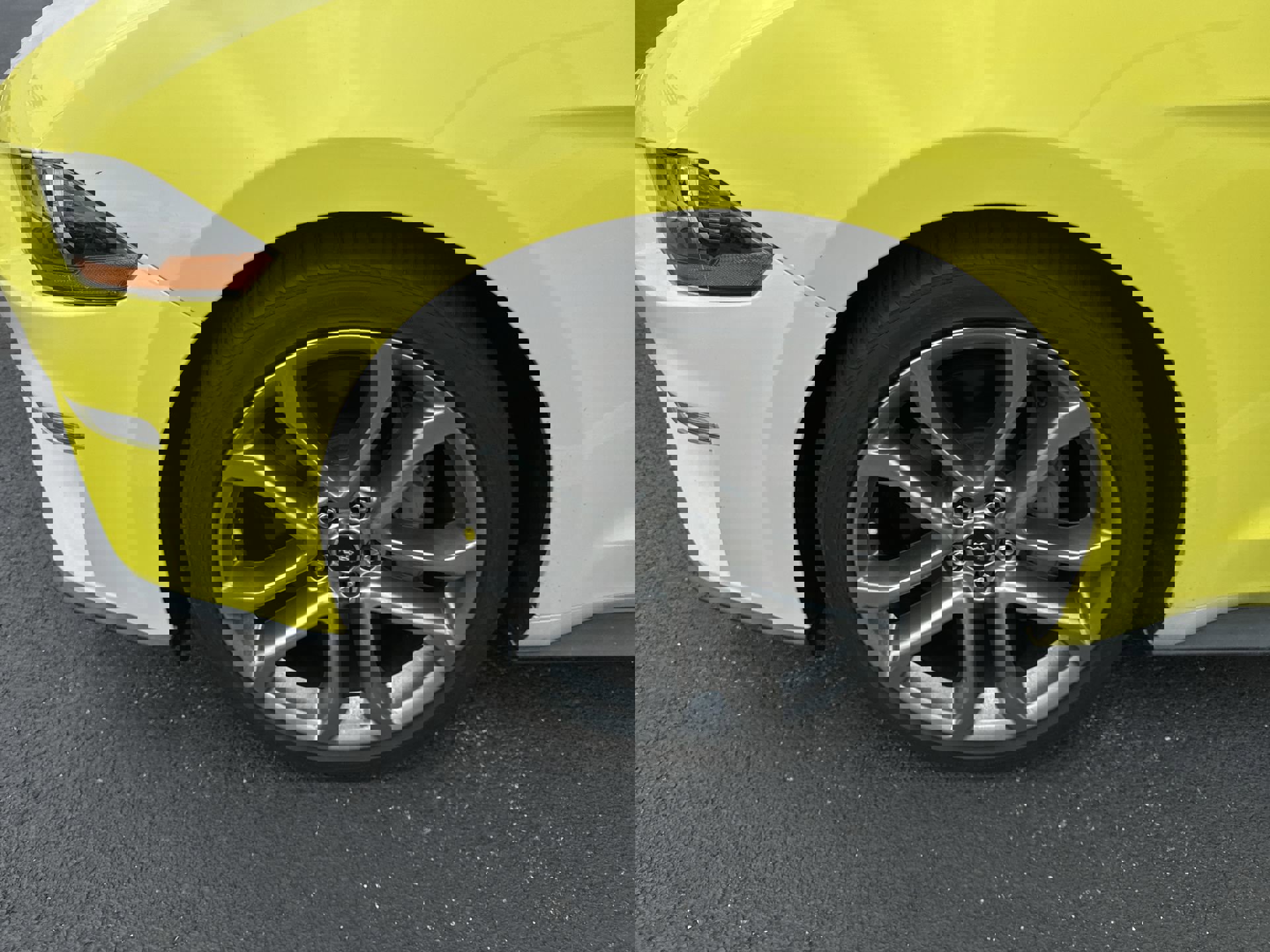 Used 2021 Ford Mustang GT Premium w/ Ford Safe & Smart Package RWD image 2