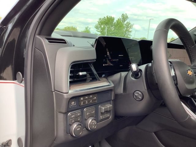 Used 2026 Chevrolet Tahoe Premier w/ Sun And Tow Package AWD/4WD image 35