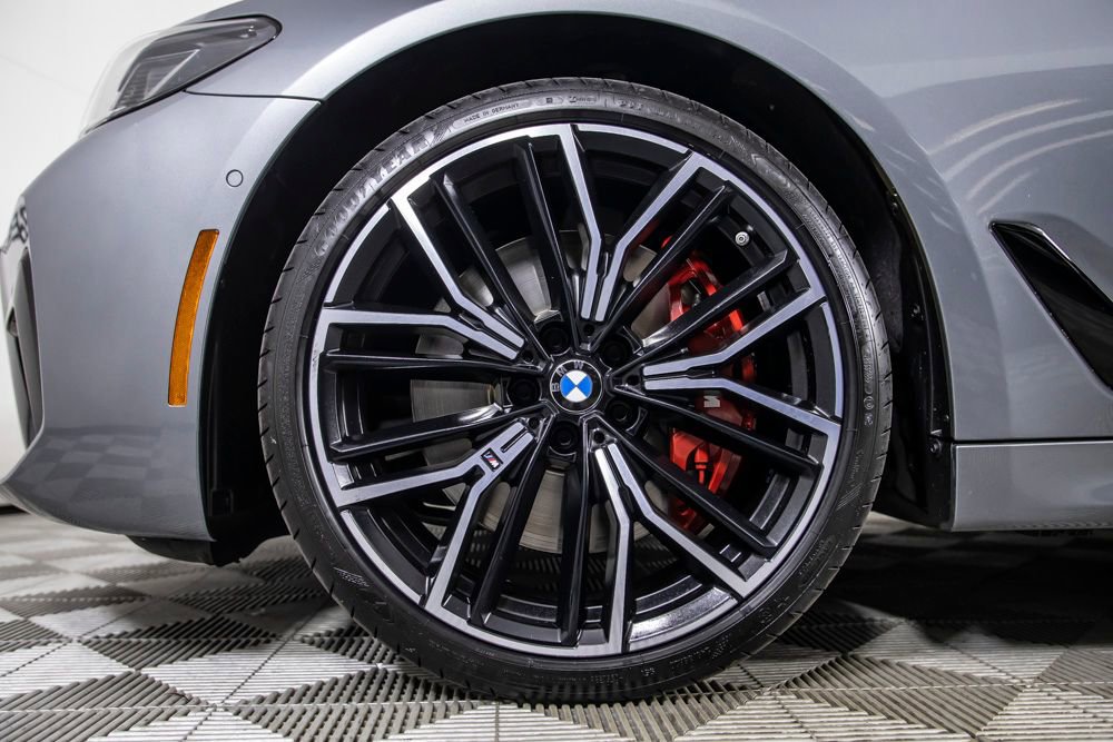 Used 2023 BMW 540i w/ M Sport Package image 43