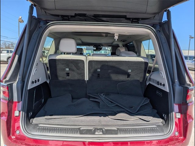 Used 2022 Jeep Wagoneer Series III w/ Premium Group I image 19