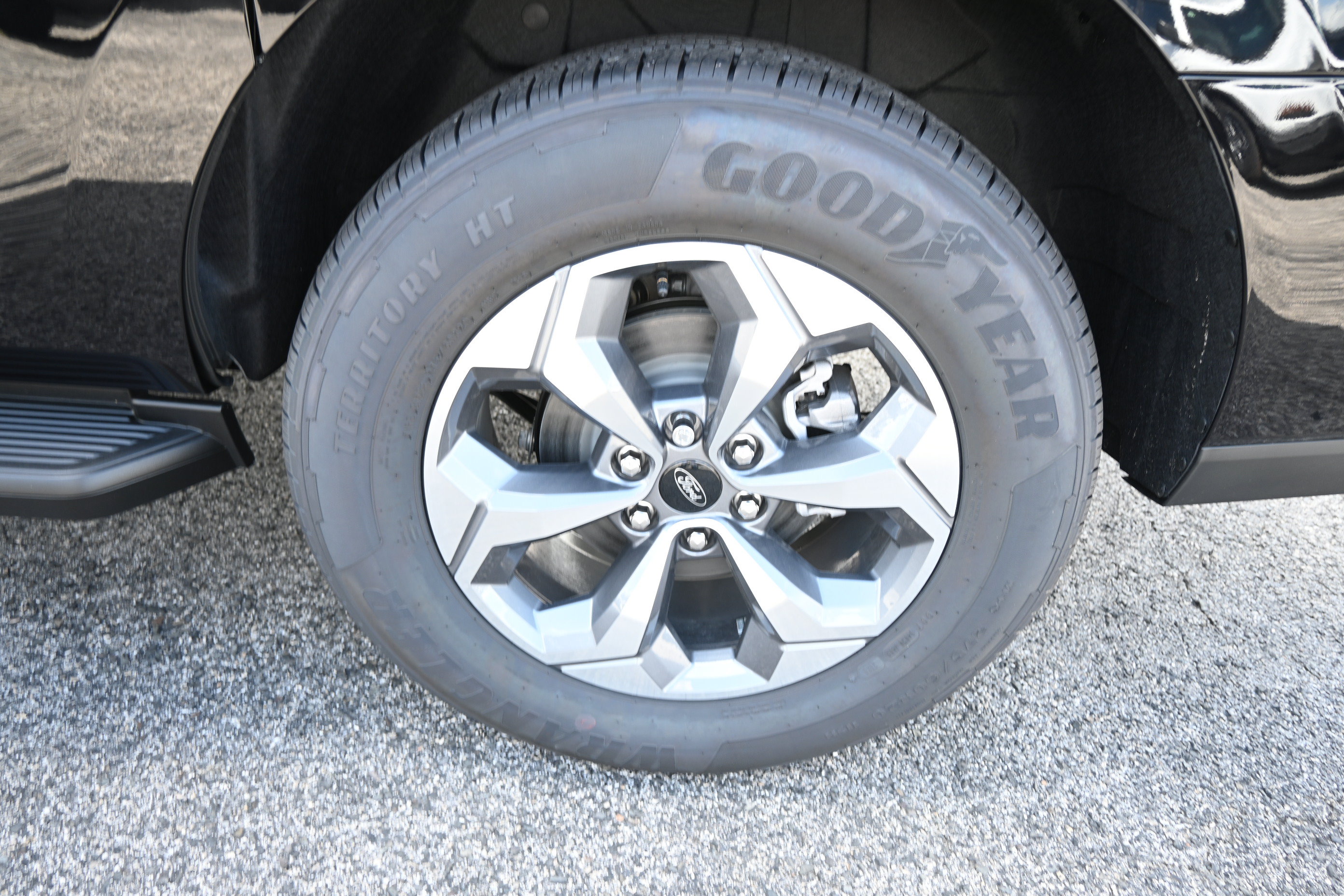 New 2027 Ford Expedition Max Active RWD image 13