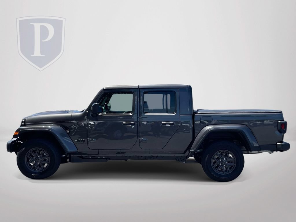 Used 2026 Jeep Gladiator Sport AWD/4WD image 5