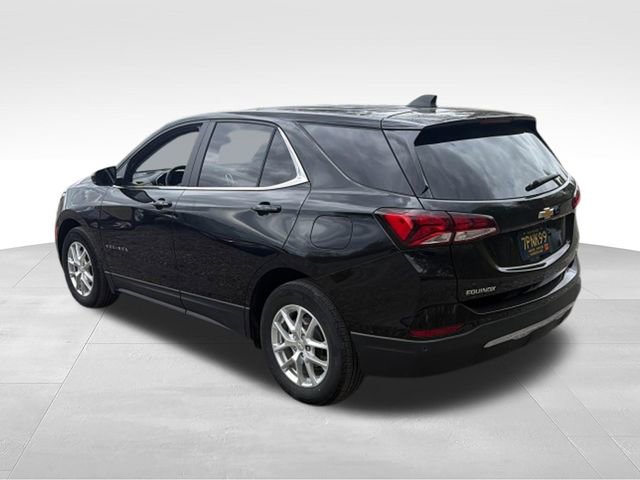 Used 2024 Chevrolet Equinox LT w/ LPO, Floor Liner Package FWD image 2
