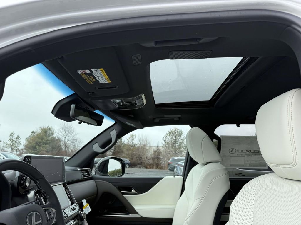 New 2026 Lexus LX 700h Luxury image 16