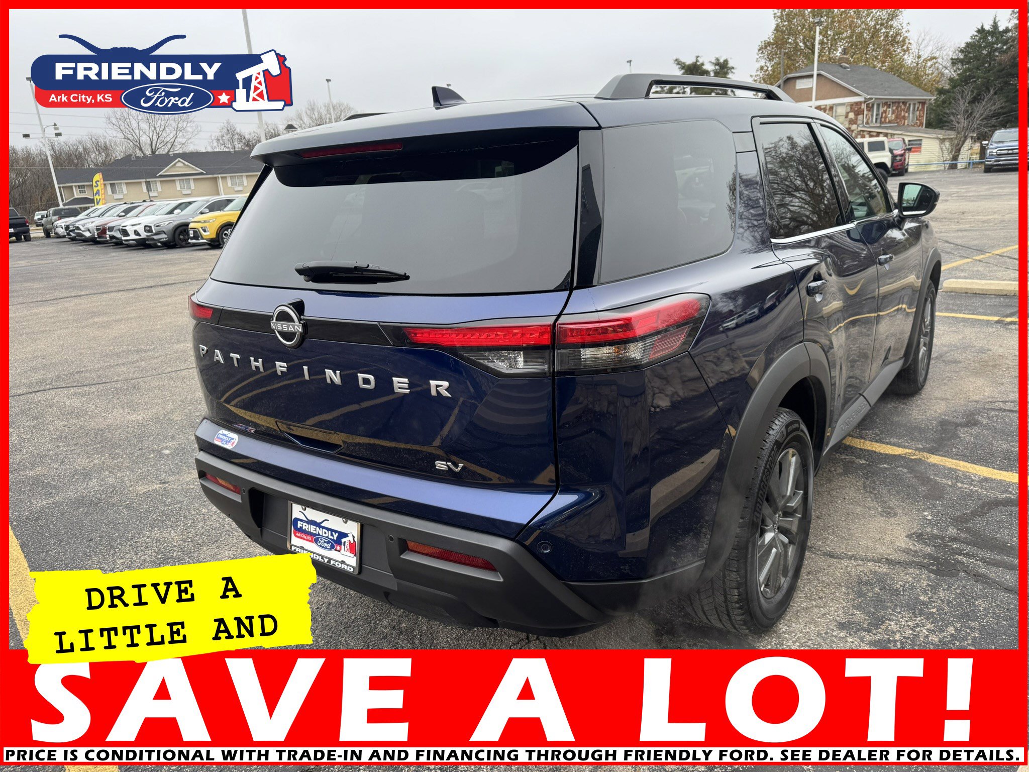 Used 2024 Nissan Pathfinder SV image 11