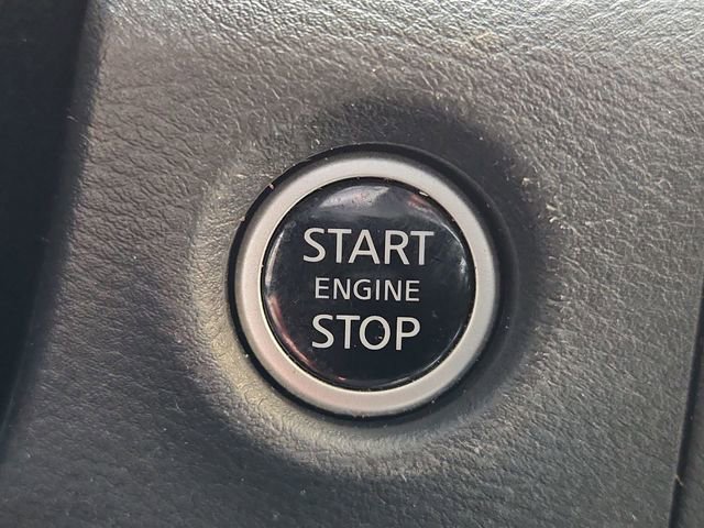 Used 2023 Nissan Frontier SV w/ Technology Package RWD image 16