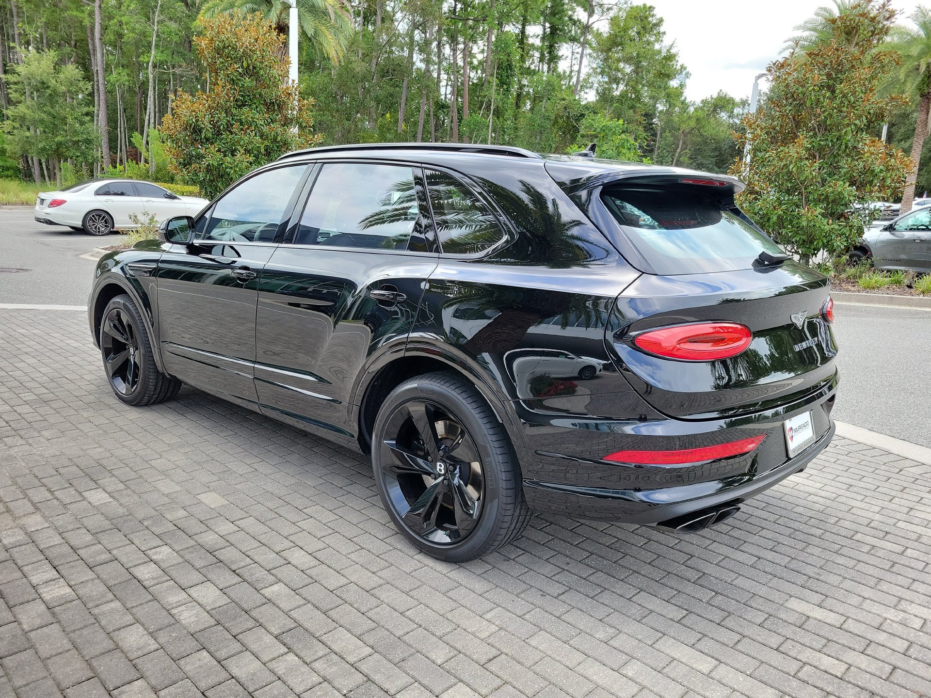 Certified 2023 Bentley Bentayga AWD/4WD image 12