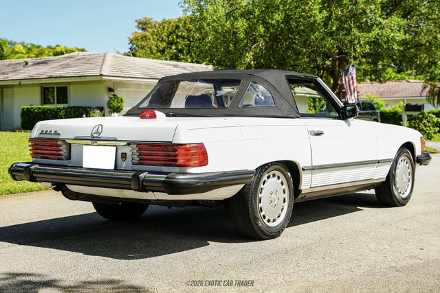 Used 1987 Mercedes-Benz 560 SL image 16