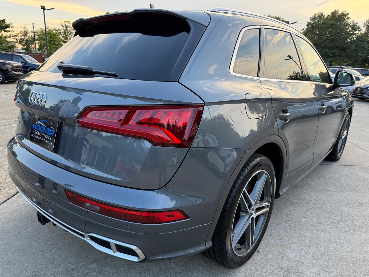 Used 2018 Audi SQ5 Prestige AWD/4WD image 5
