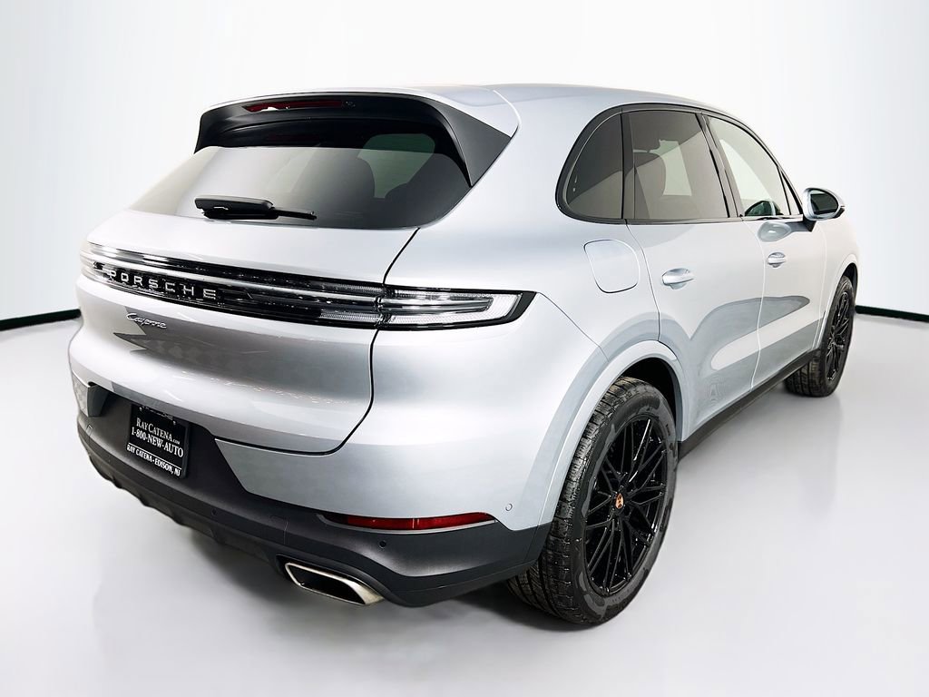 New 2026 Porsche Cayenne Base image 9