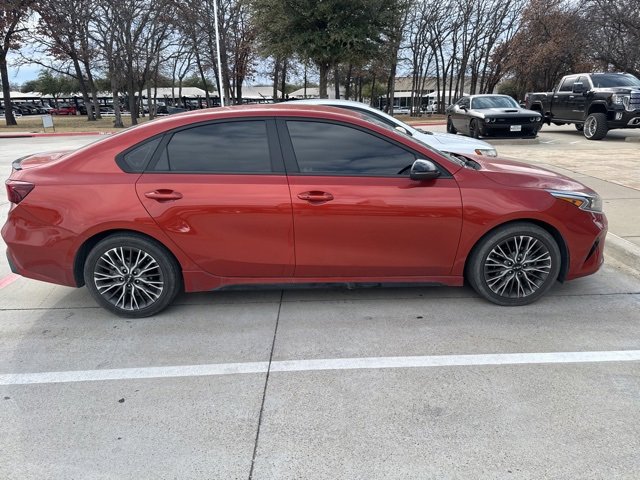 Used 2022 Kia Forte GT-Line image 2