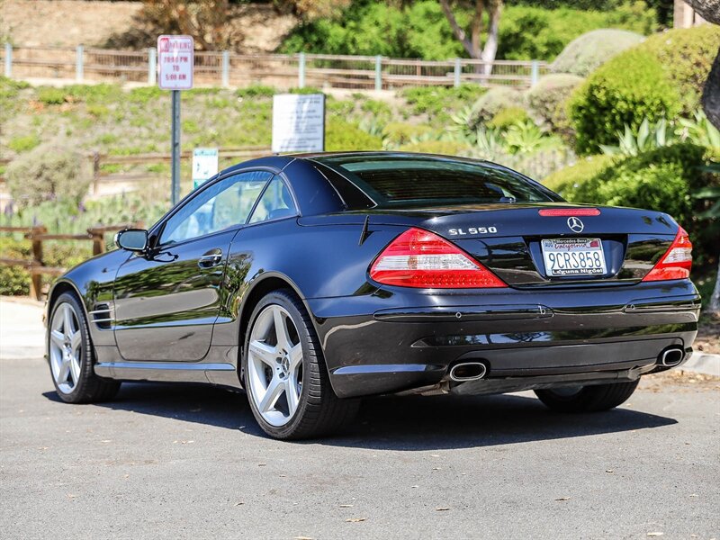 Used 2008 Mercedes-Benz SL 550 w/ AMG Sport Pkg image 3