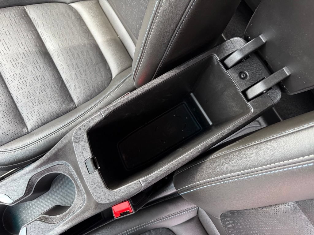 Used 2023 Chevrolet Bolt LT w/ Infotainment Package FWD image 28