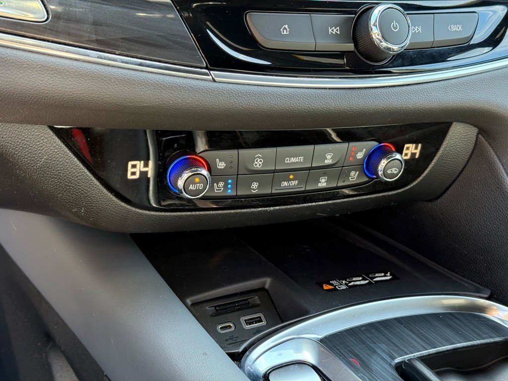 Certified 2024 Buick Enclave Premium image 23