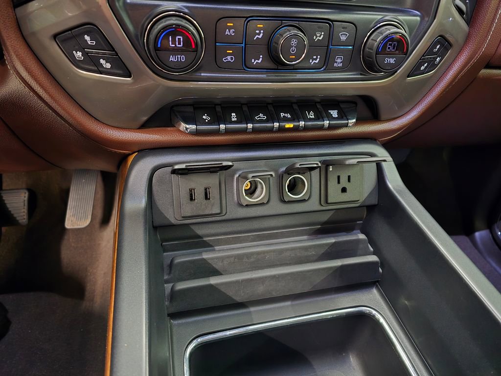 Used 2019 Chevrolet Silverado 2500 High Country w/ Duramax Plus Package image 30