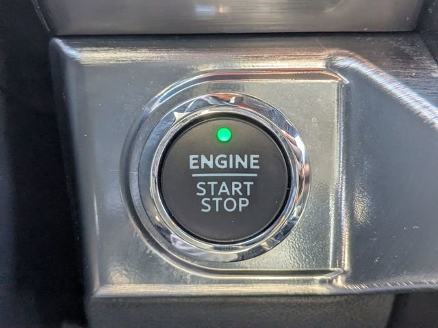 Certified 2023 Ford F150 Lariat w/ Equipment Group 502A High image 19