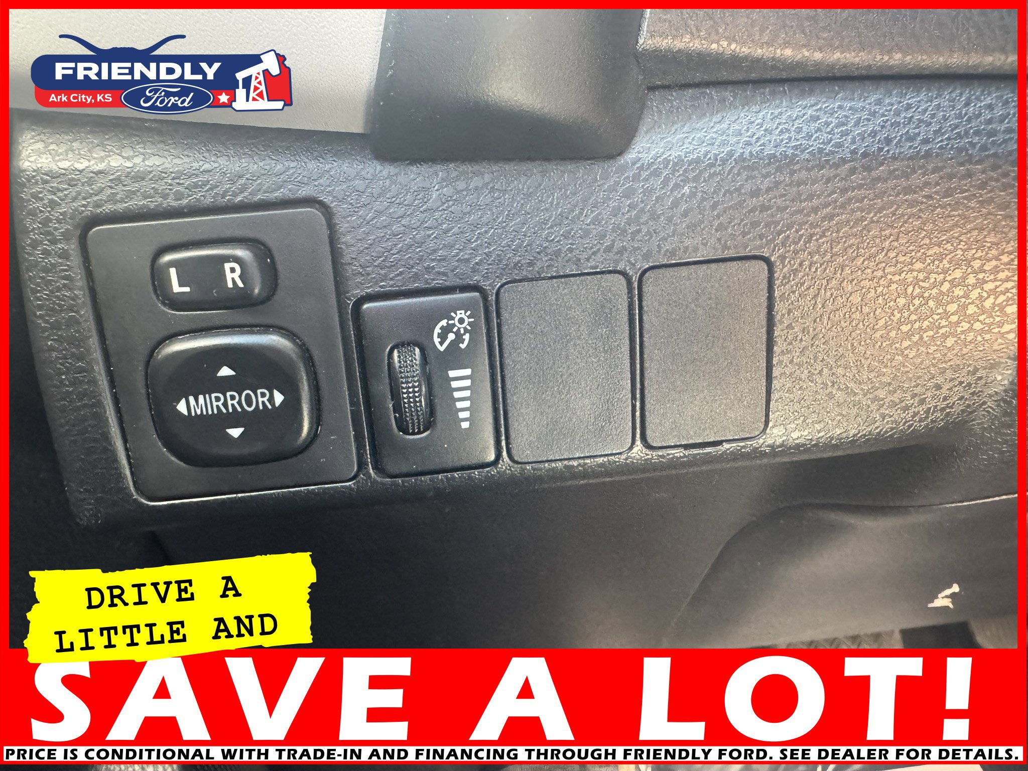 Used 2018 Toyota Corolla LE image 14