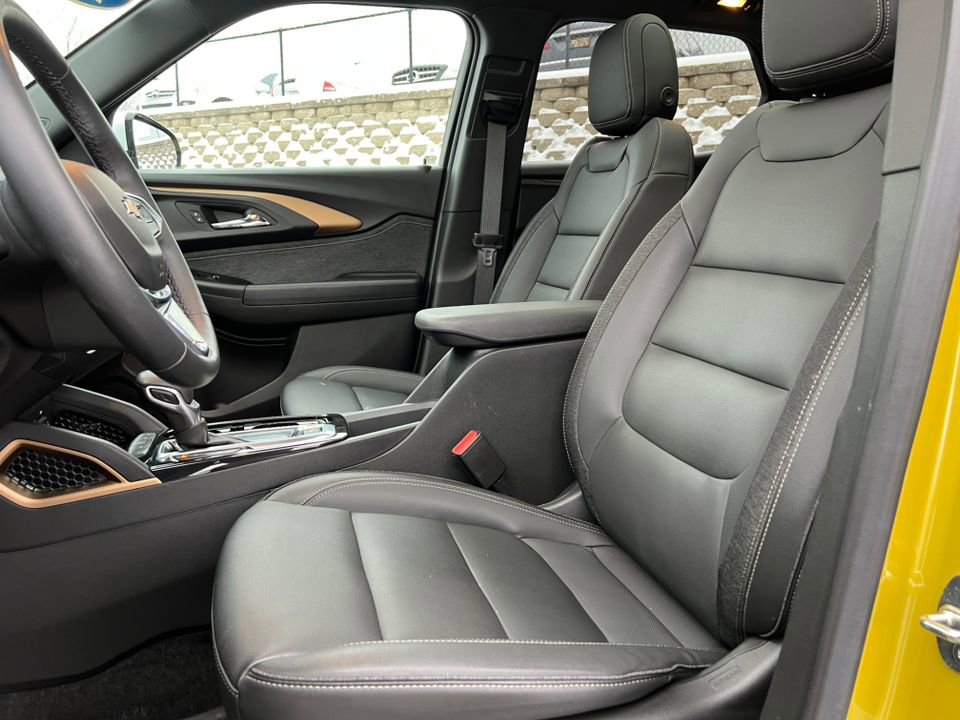Used 2023 Chevrolet TrailBlazer ACTIV w/ Sun and Liftgate Package image 4