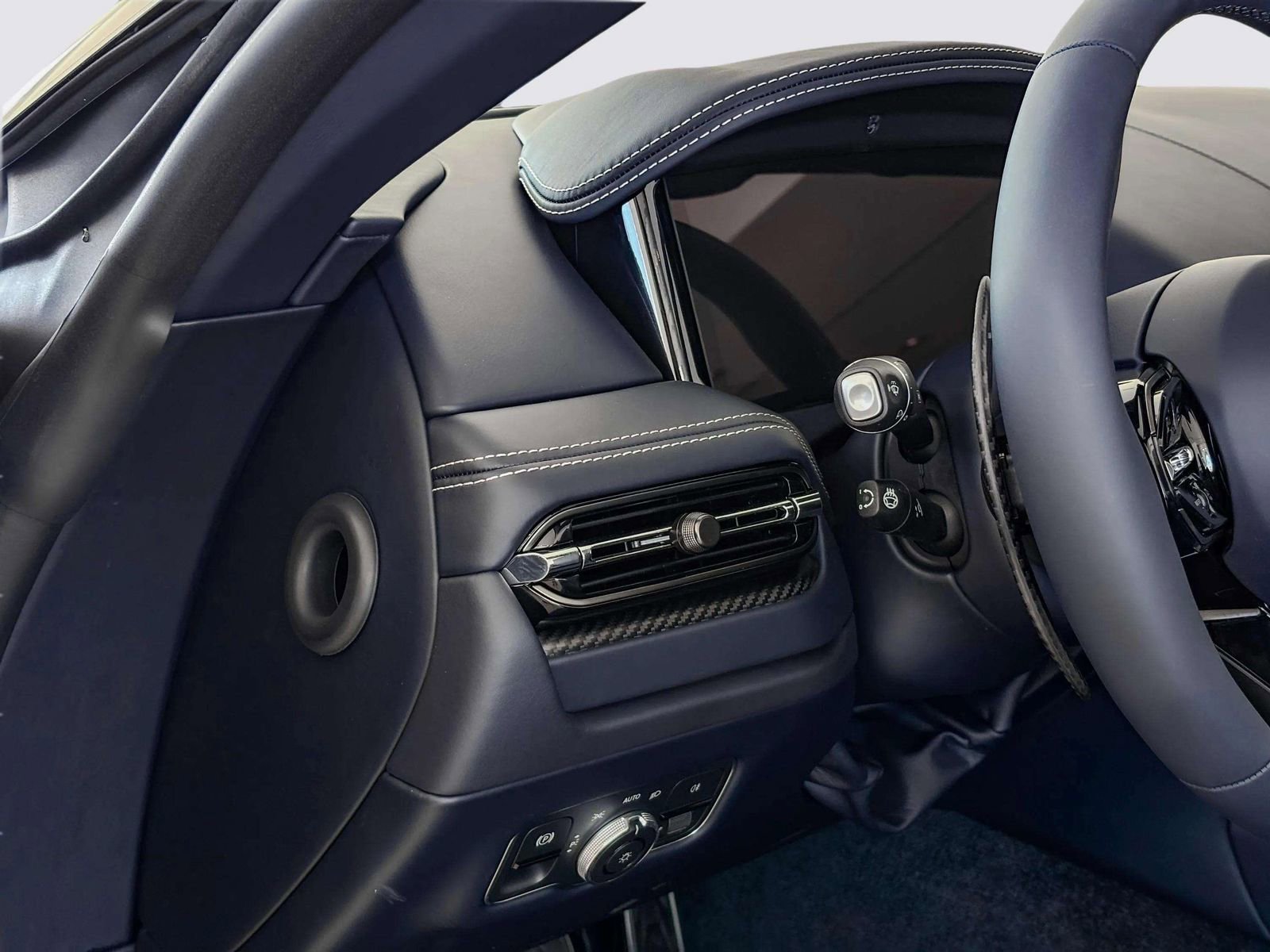 New 2026 Aston Martin DB12 Convertible RWD image 30