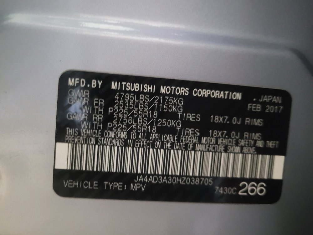 Used 2017 Mitsubishi Outlander SE image 33