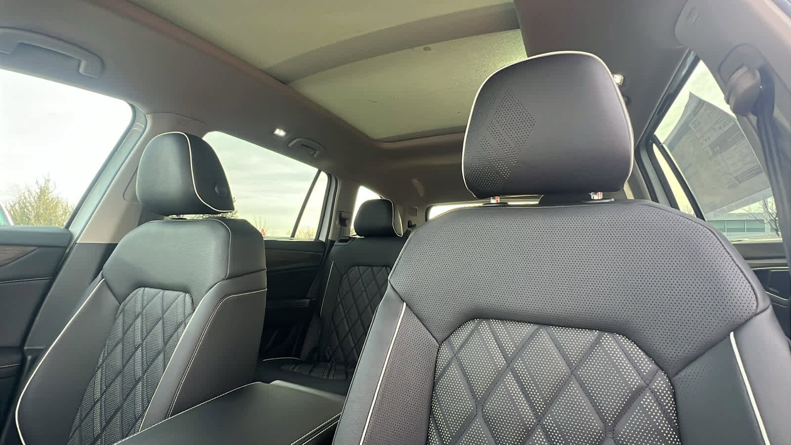 New 2026 Volkswagen Atlas SEL Premium R-Line image 11