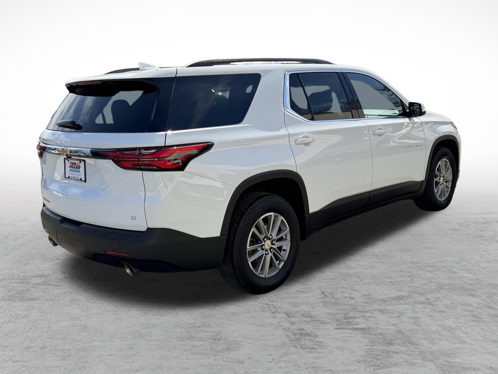 Used 2023 Chevrolet Traverse LT w/ LPO, Floor Liner Package AWD/4WD image 7