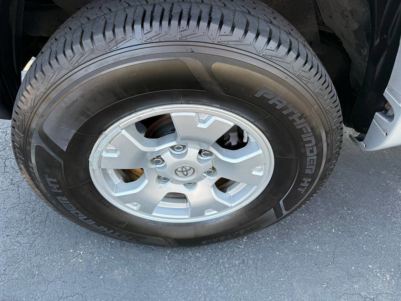 Used 2011 Toyota Tacoma 4x4 Double Cab w/ SR5 Pkg #2 image 40