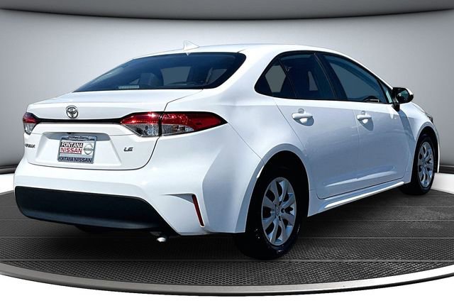 Used 2025 Toyota Corolla LE image 6