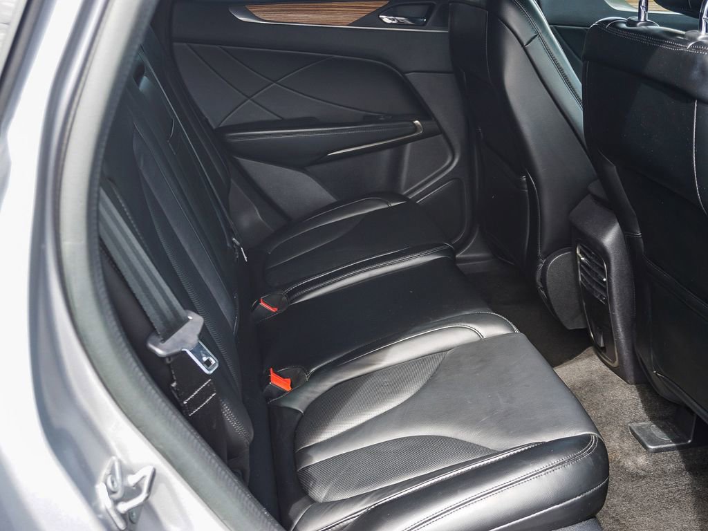 Used 2016 Lincoln MKC Select image 14
