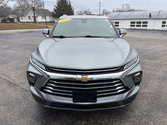 Used 2023 Chevrolet Blazer Premier image 2