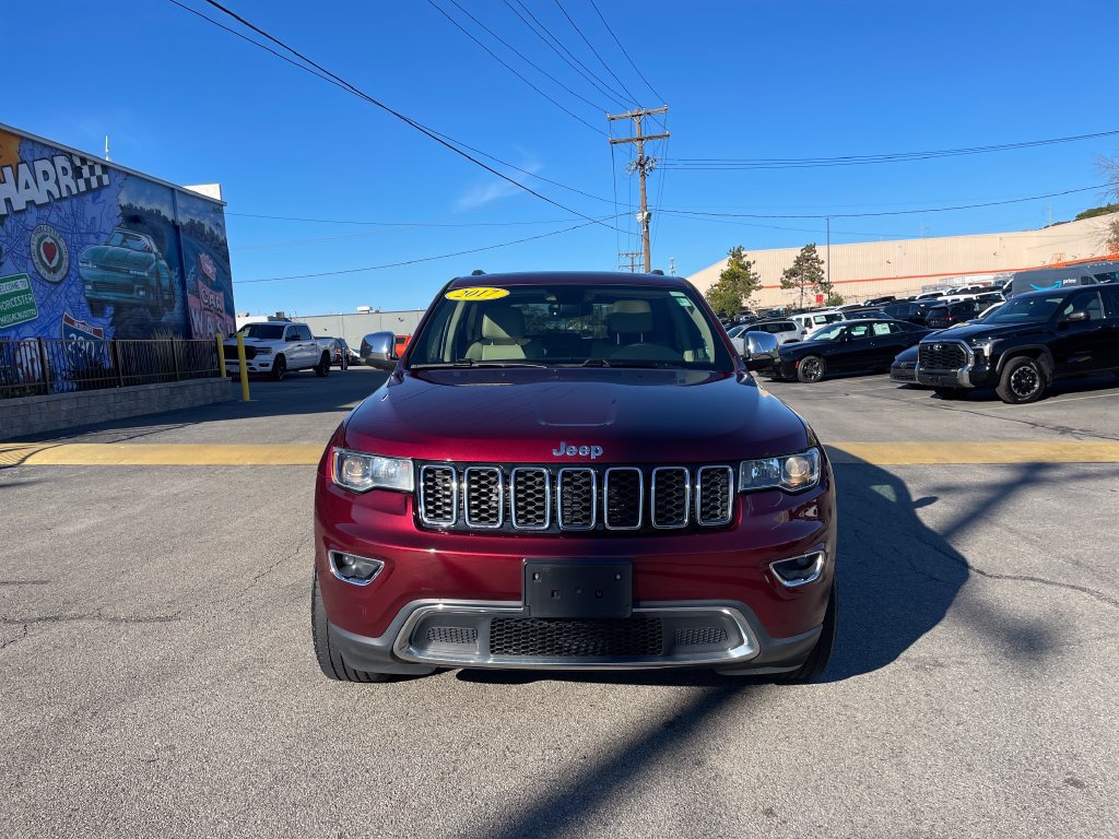 Used 2017 Jeep Grand Cherokee Limited AWD/4WD image 8