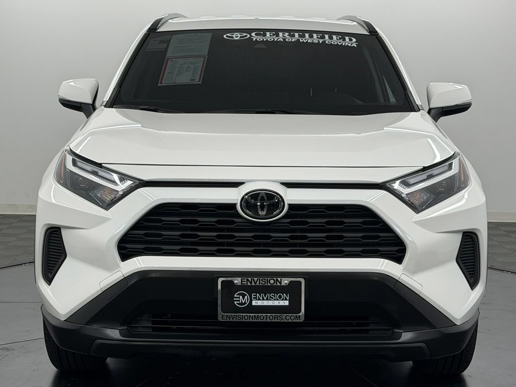 Used 2025 Toyota RAV4 XLE FWD image 6