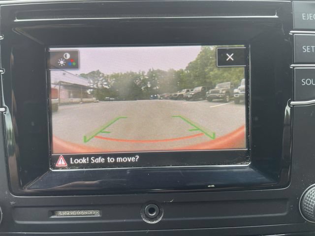 Used 2017 Volkswagen Beetle 1.8T S FWD image 23