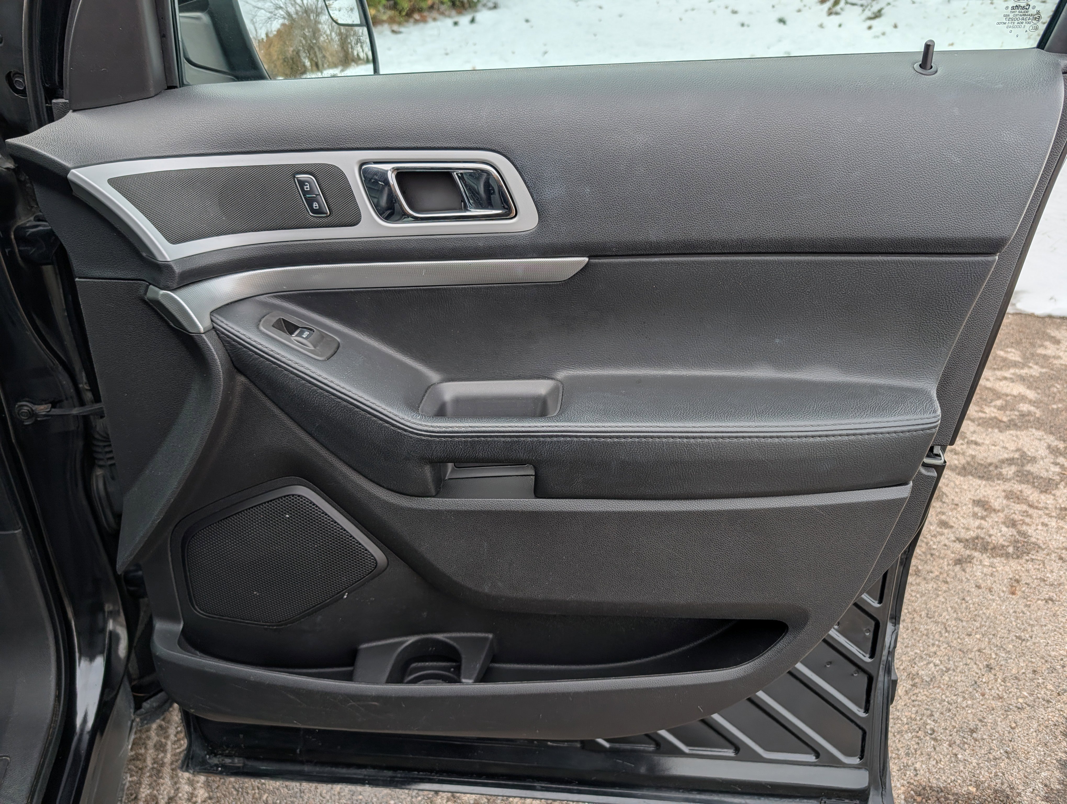 Used 2014 Ford Explorer XLT w/ Equipment Group 202A image 31