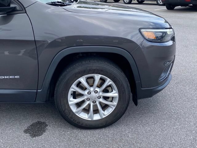 Used 2022 Jeep Cherokee Latitude Lux w/ Sun & Sound Group AWD/4WD image 10