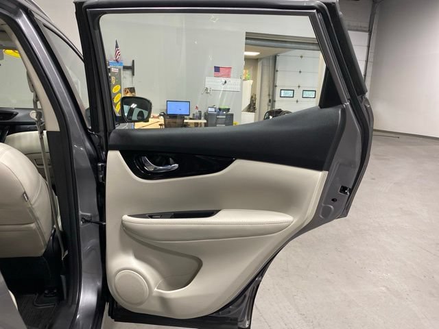 Certified 2022 Nissan Rogue Sport SL AWD/4WD image 26
