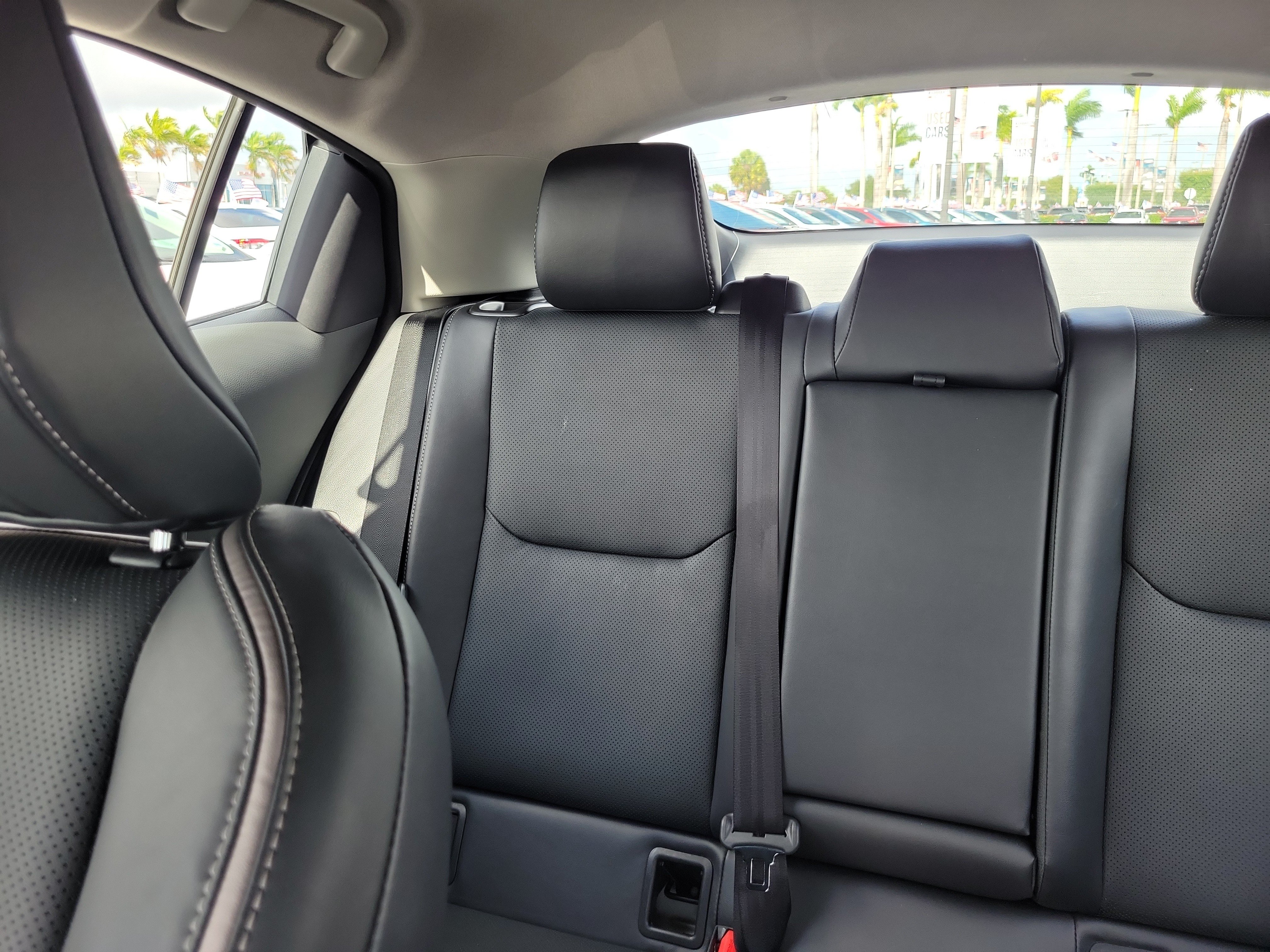 Used 2025 Toyota Prius XLE FWD image 20