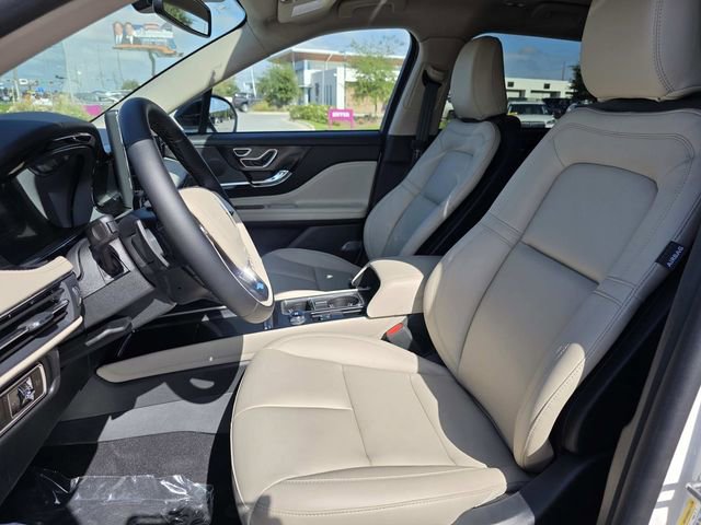 New 2026 Lincoln Corsair Premiere image 8