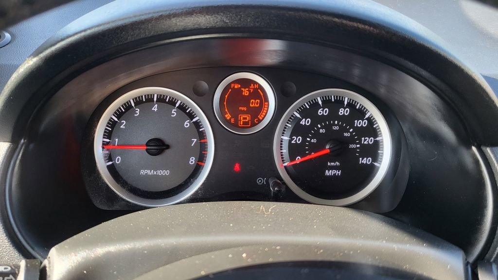 Used 2012 Nissan Sentra 2.0 SR w/ Special Edition Pkg FWD image 28