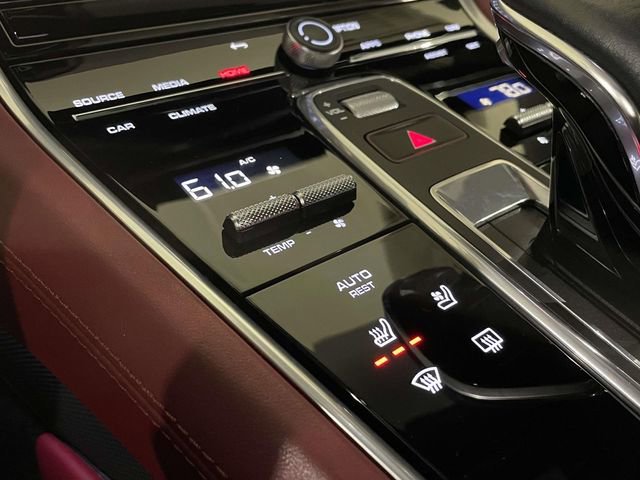Certified 2023 Porsche Panamera 4 Platinum Edition image 33