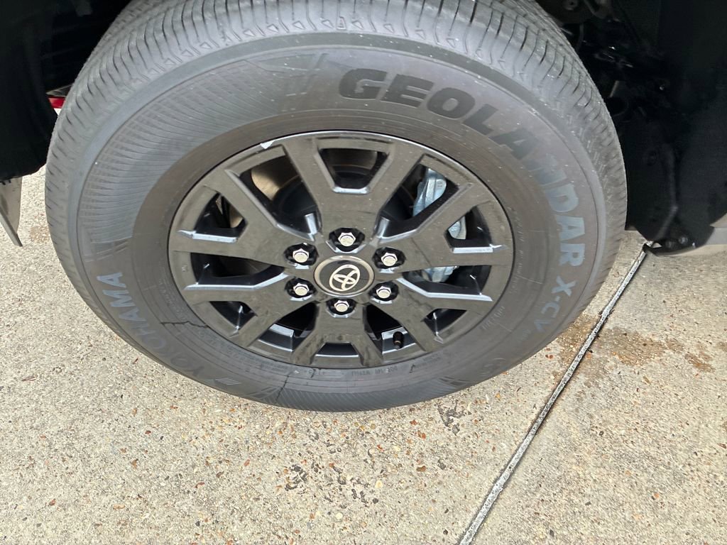 New 2026 Toyota 4Runner SR5 image 37