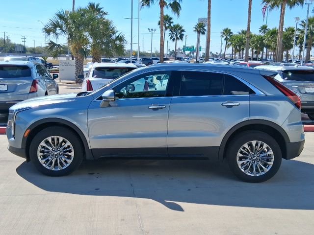 Certified 2025 Cadillac XT4 Premium Luxury AWD/4WD image 3