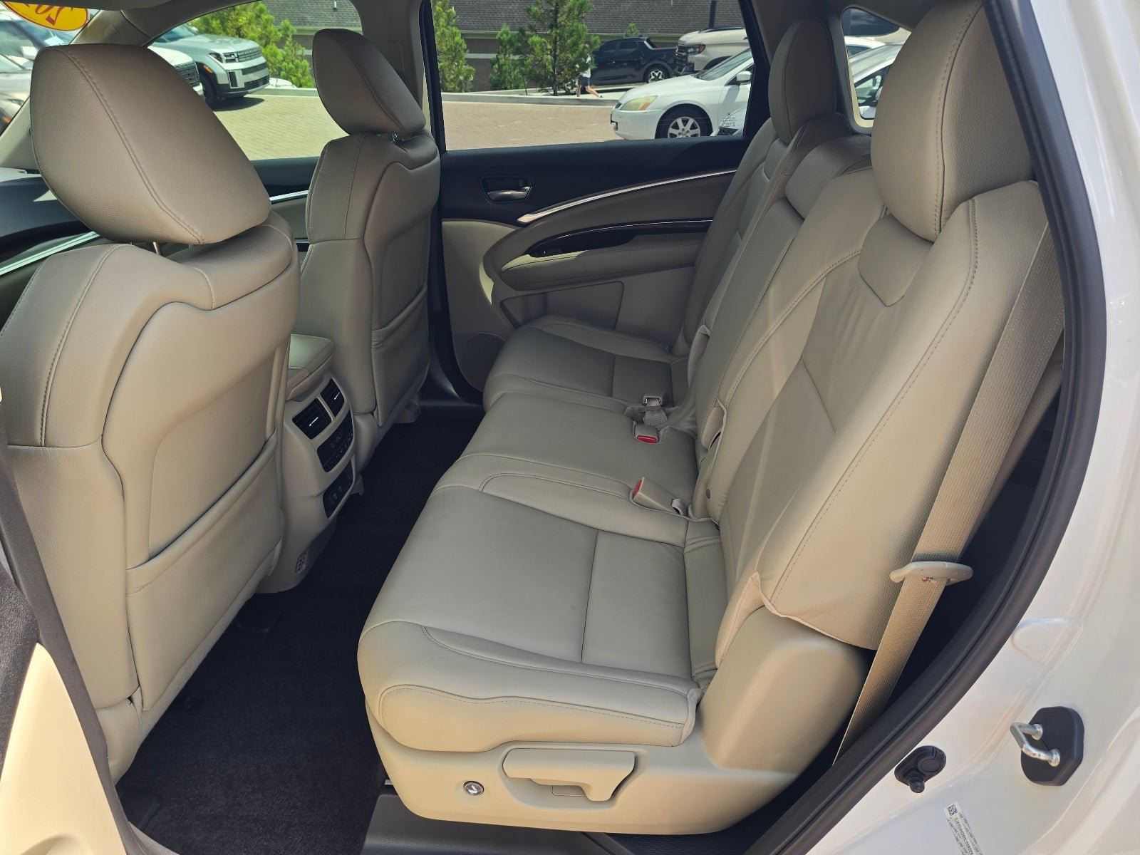 Used 2017 Acura MDX SH-AWD image 12