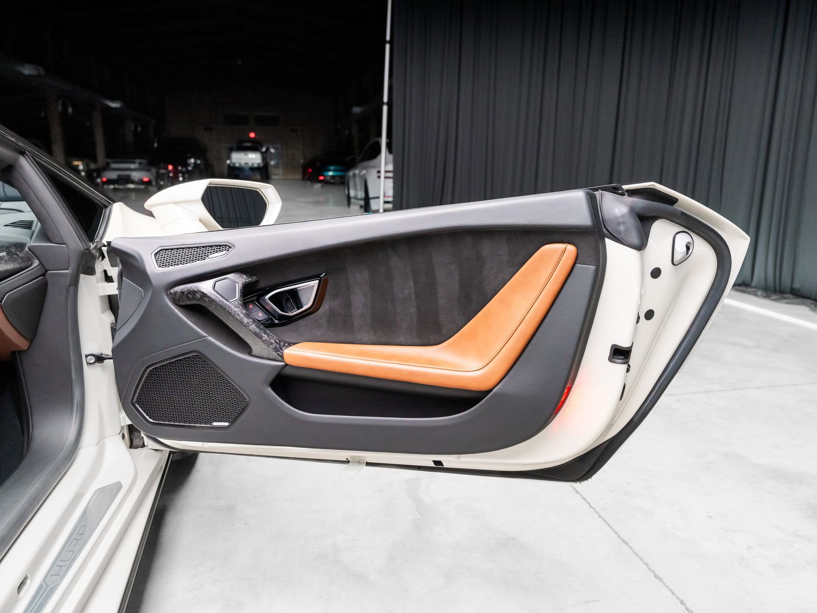 Used 2021 Lamborghini Huracan EVO image 71