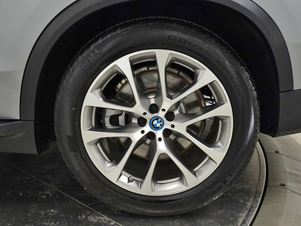 Used 2024 BMW X5 xDrive50e image 12