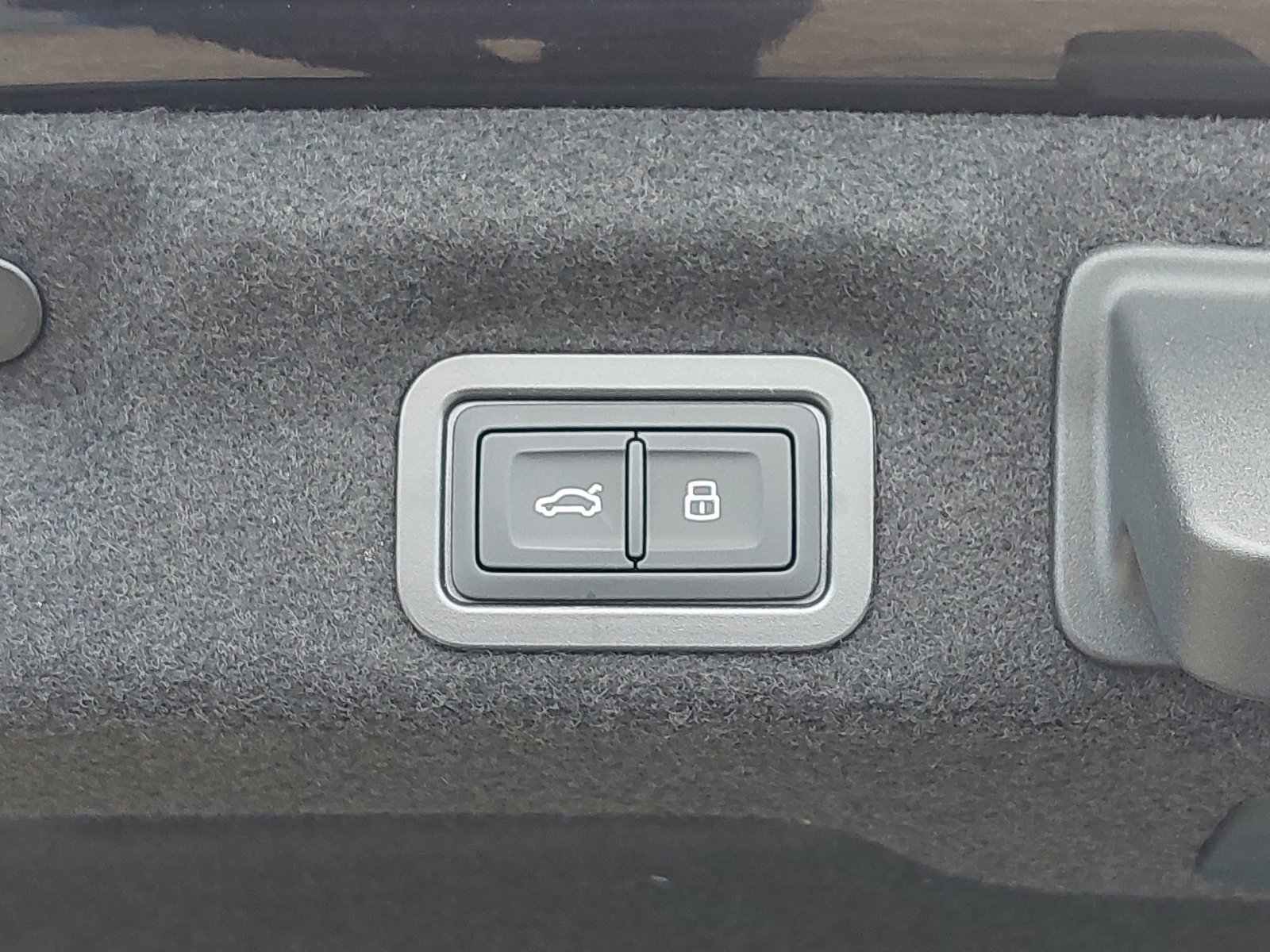 New 2026 Audi A6 Premium Plus AWD/4WD image 13