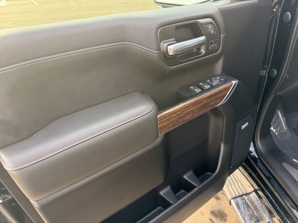 Certified 2022 Chevrolet Silverado 1500 High Country image 11